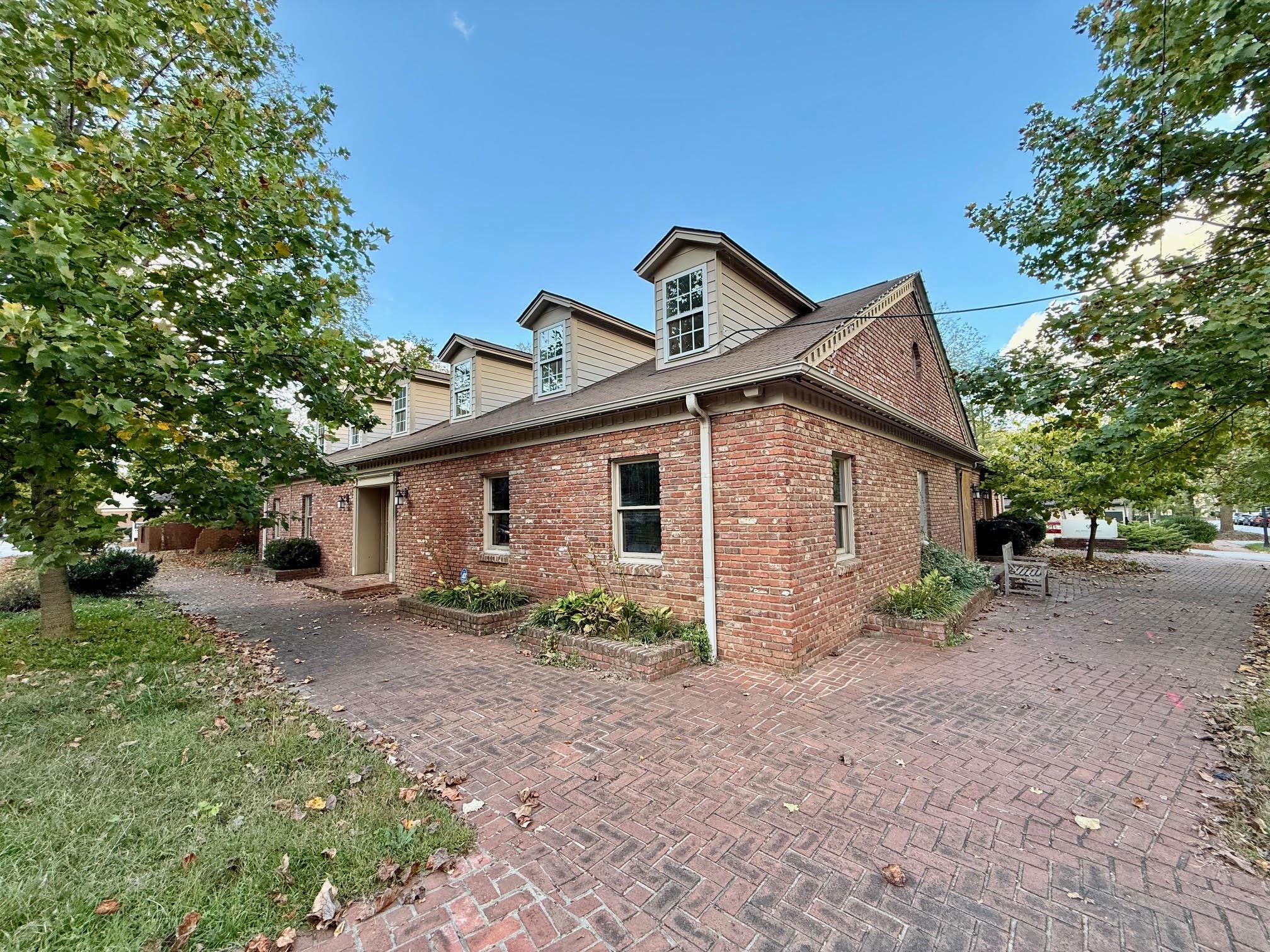 9 All Souls Cres, Asheville, NC for Sale