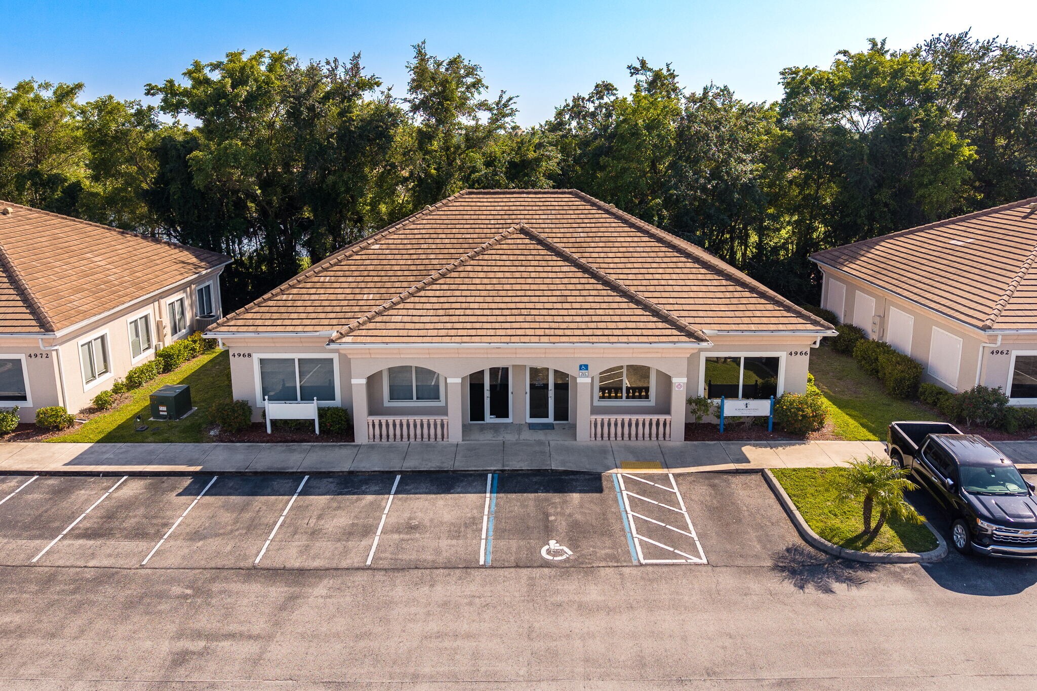 4966-4968 Royal Gulf Cir, Fort Myers, FL for Sale