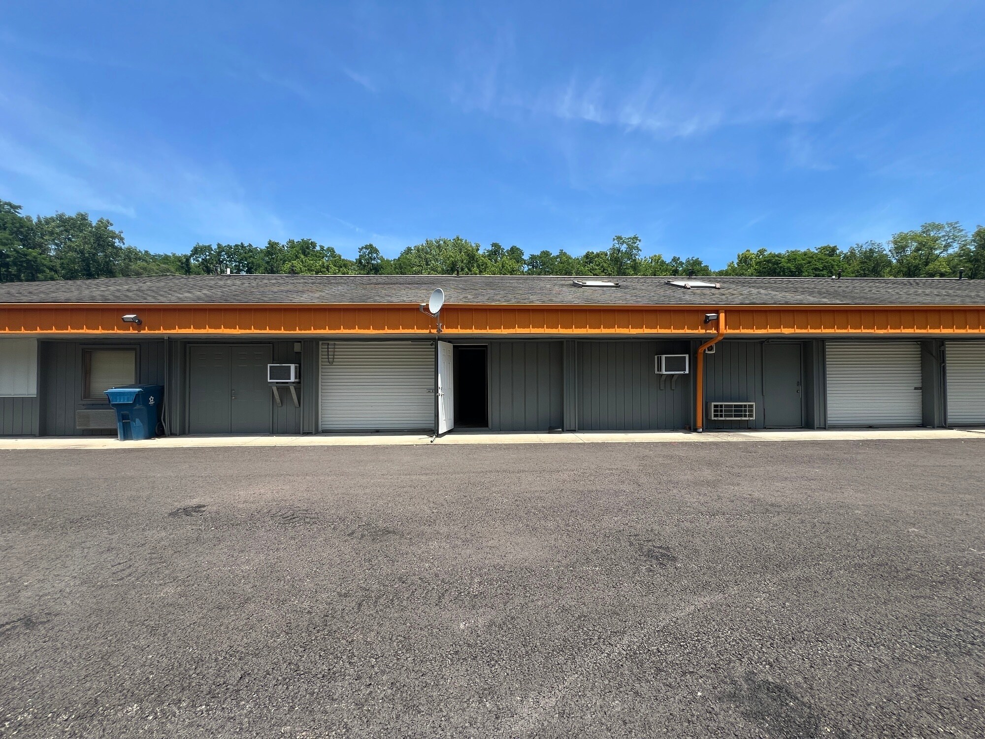 10900 Loveland Madeira Rd, Loveland, OH for Rent