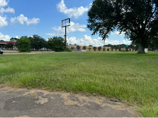 Groves, TX Commercial - 5500 39th St