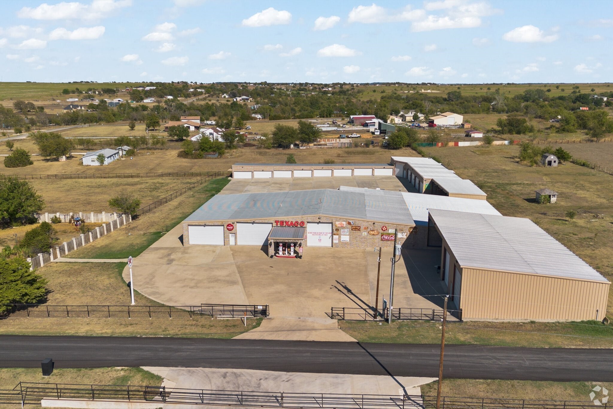 9900 2nd St, Joshua, TX for Sale