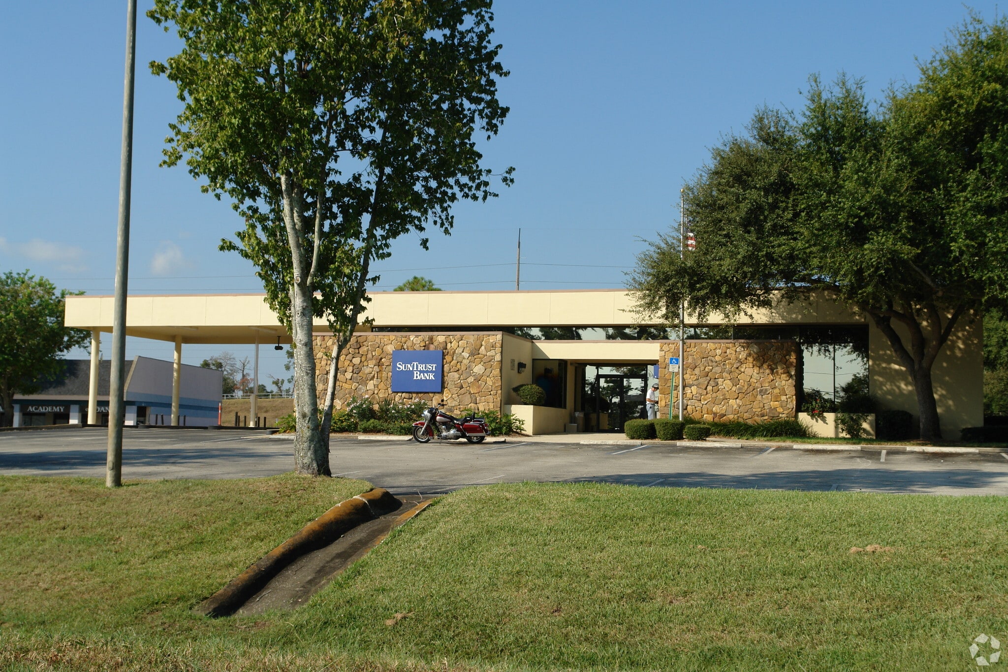 892 Deltona Blvd, Deltona, FL for Sale
