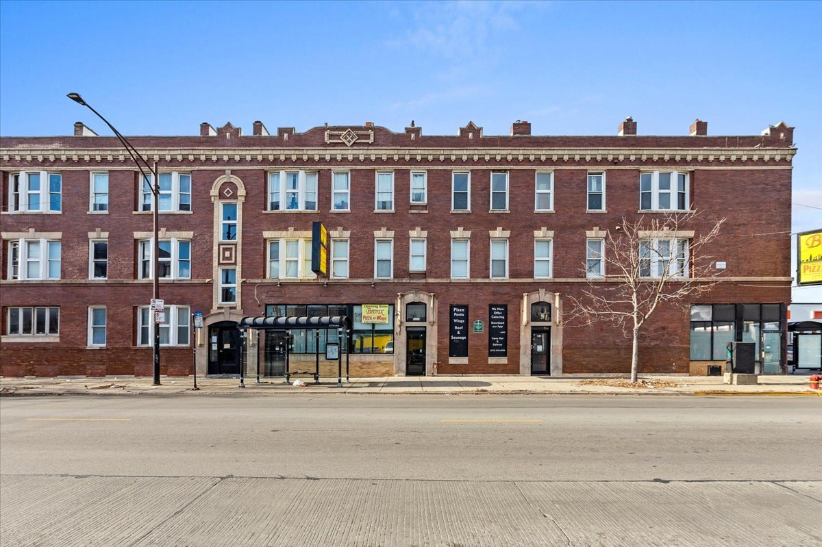 1948 N Kimball Ave, Chicago, IL for Rent
