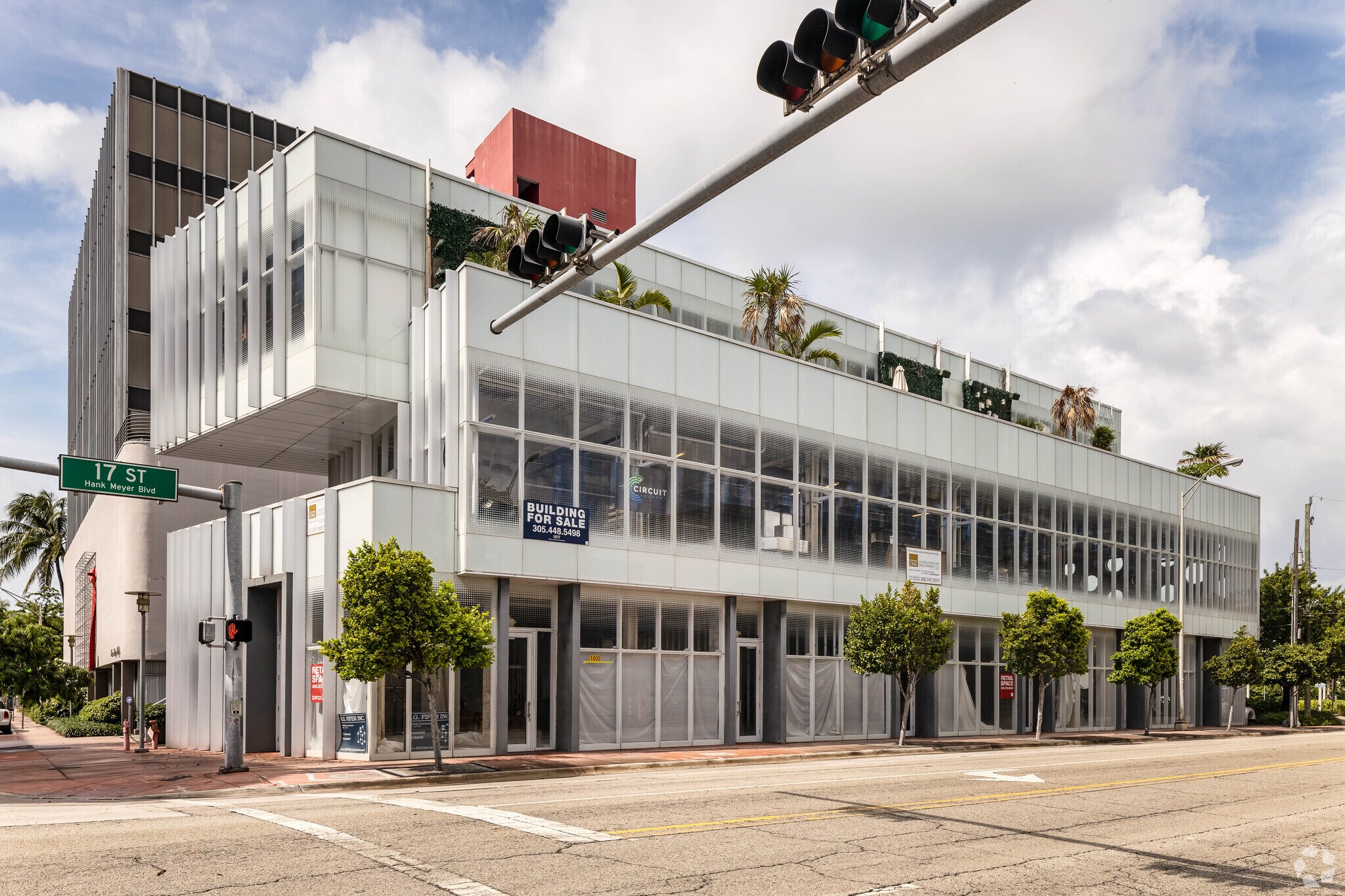 1000 17th St Miami Beach, FL 33139 Retail Property for Sale on