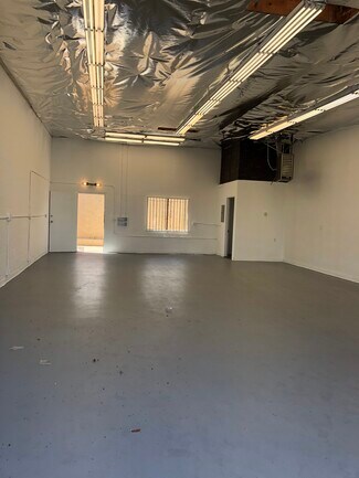 Santa Monica, CA Retail - 2621 Pico Blvd