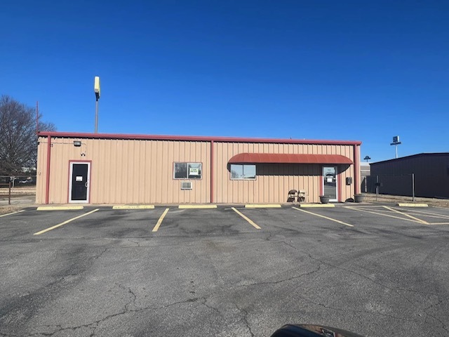 102 Commerce Dr, Alma, AR for Sale