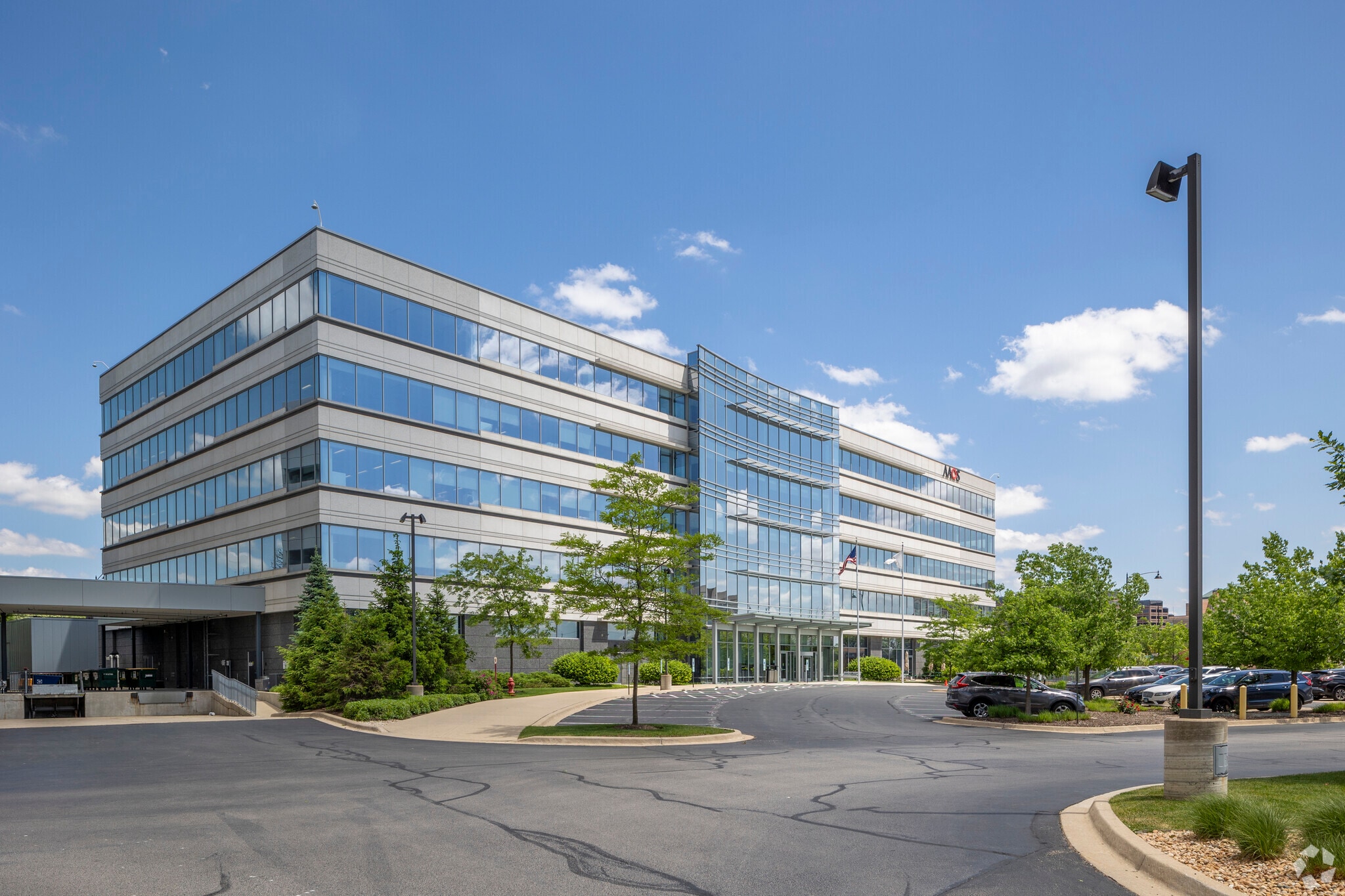 9400 W Higgins Rd, Rosemont, IL for Rent