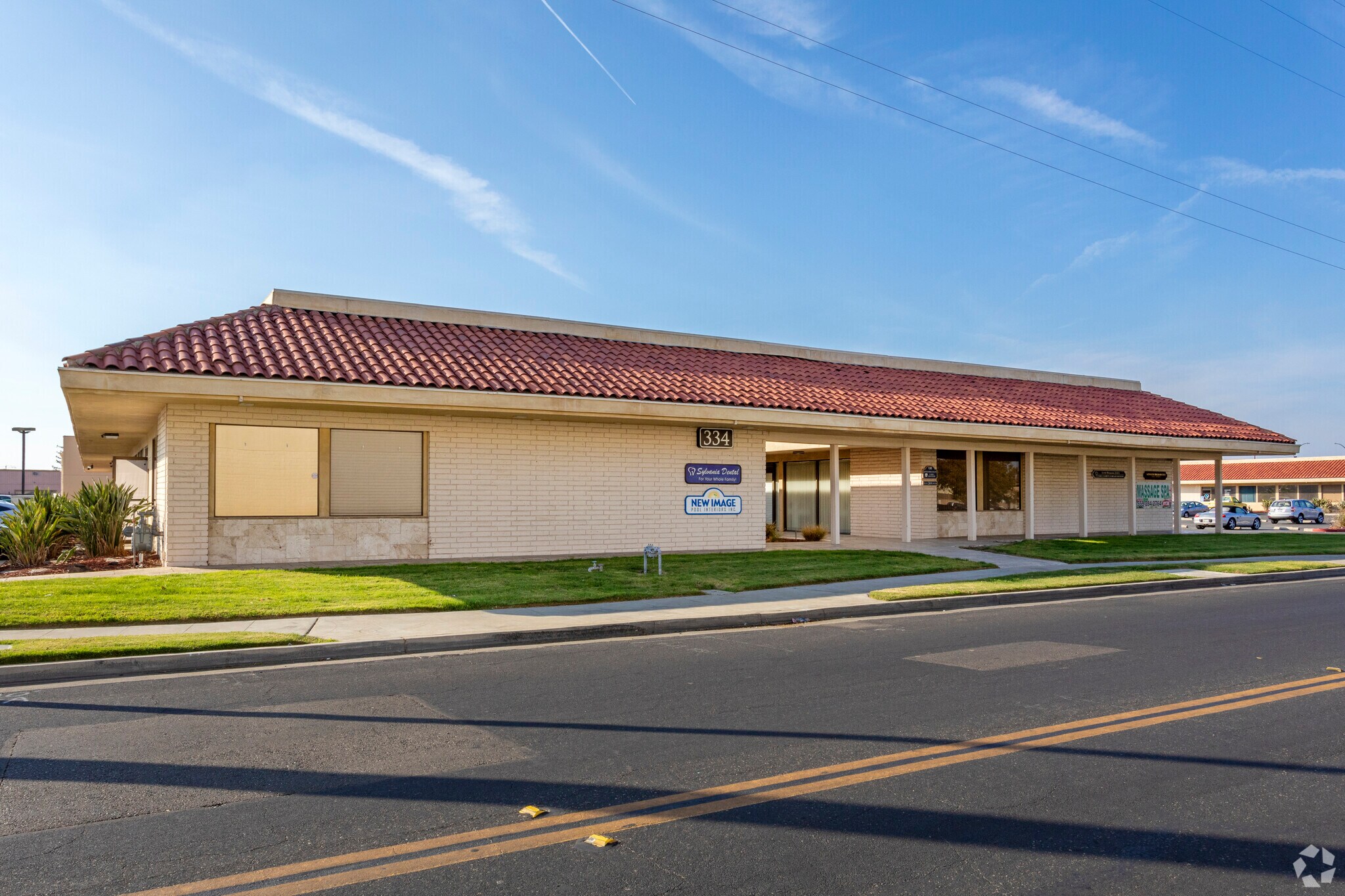 334 Shaw Ave, Clovis, CA for Rent