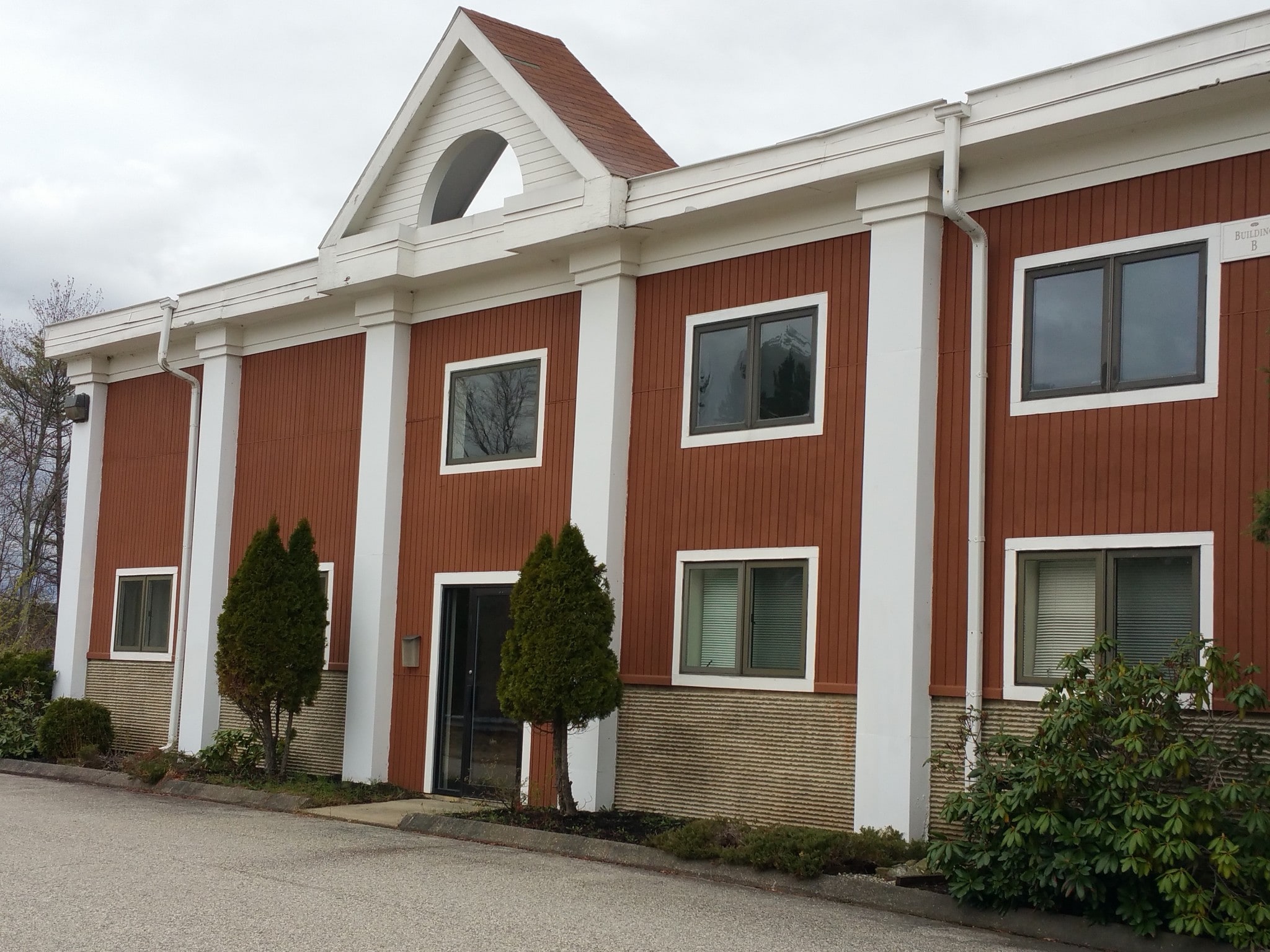 3 Robinson Rd, Bow, NH for Rent