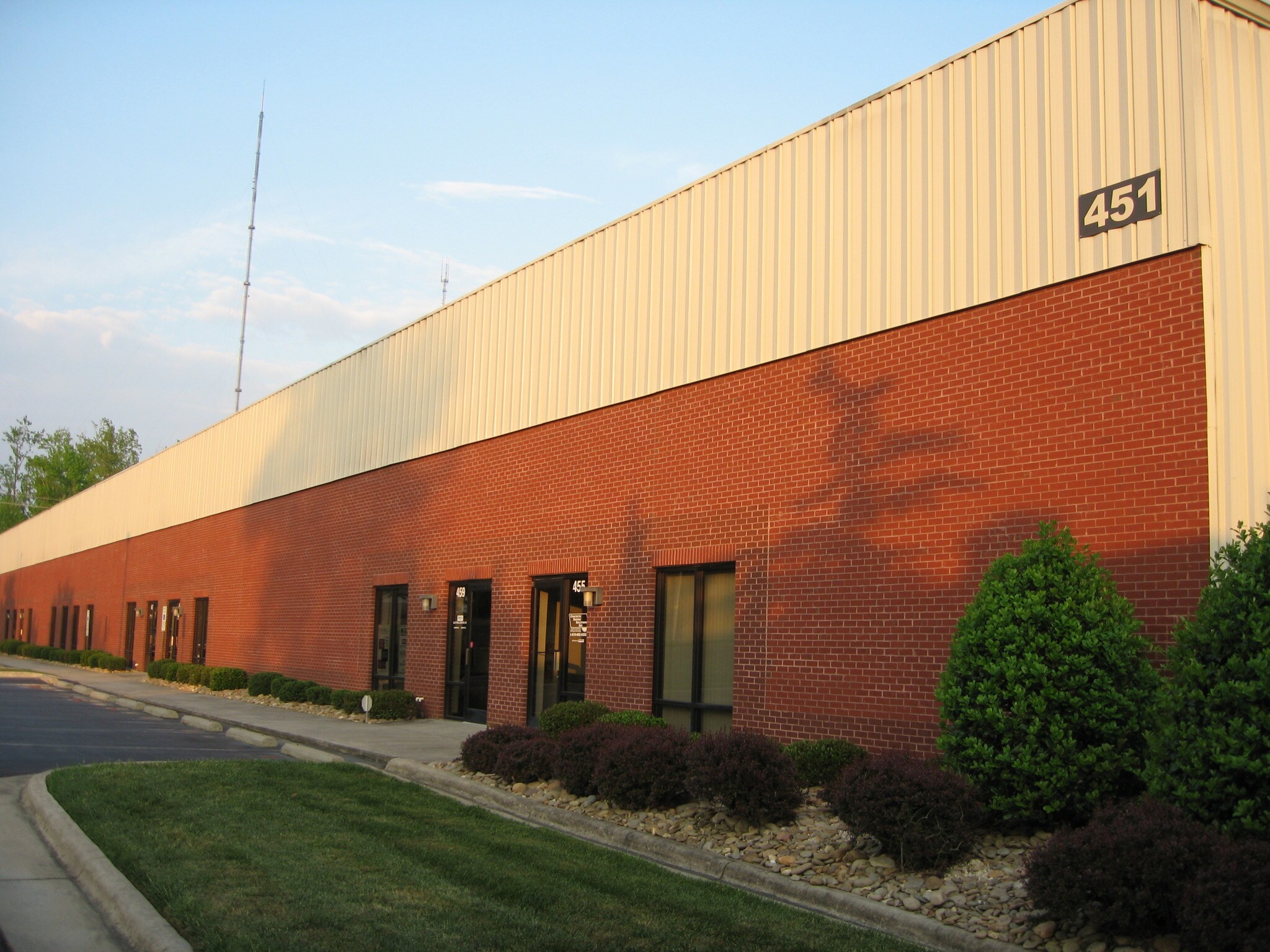 459 Hein Dr Garner, NC 27529 Flex Property for Lease on