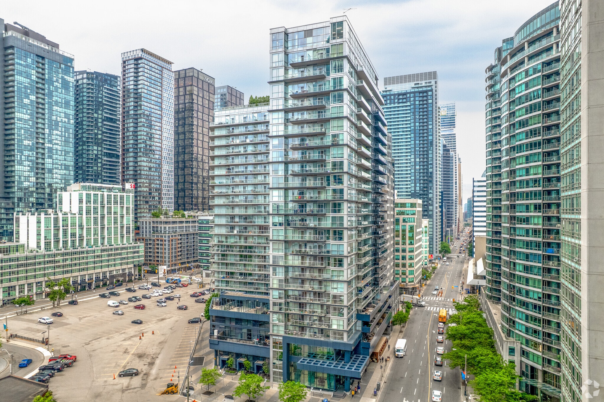 352 Front St W, Toronto, ON for Sale