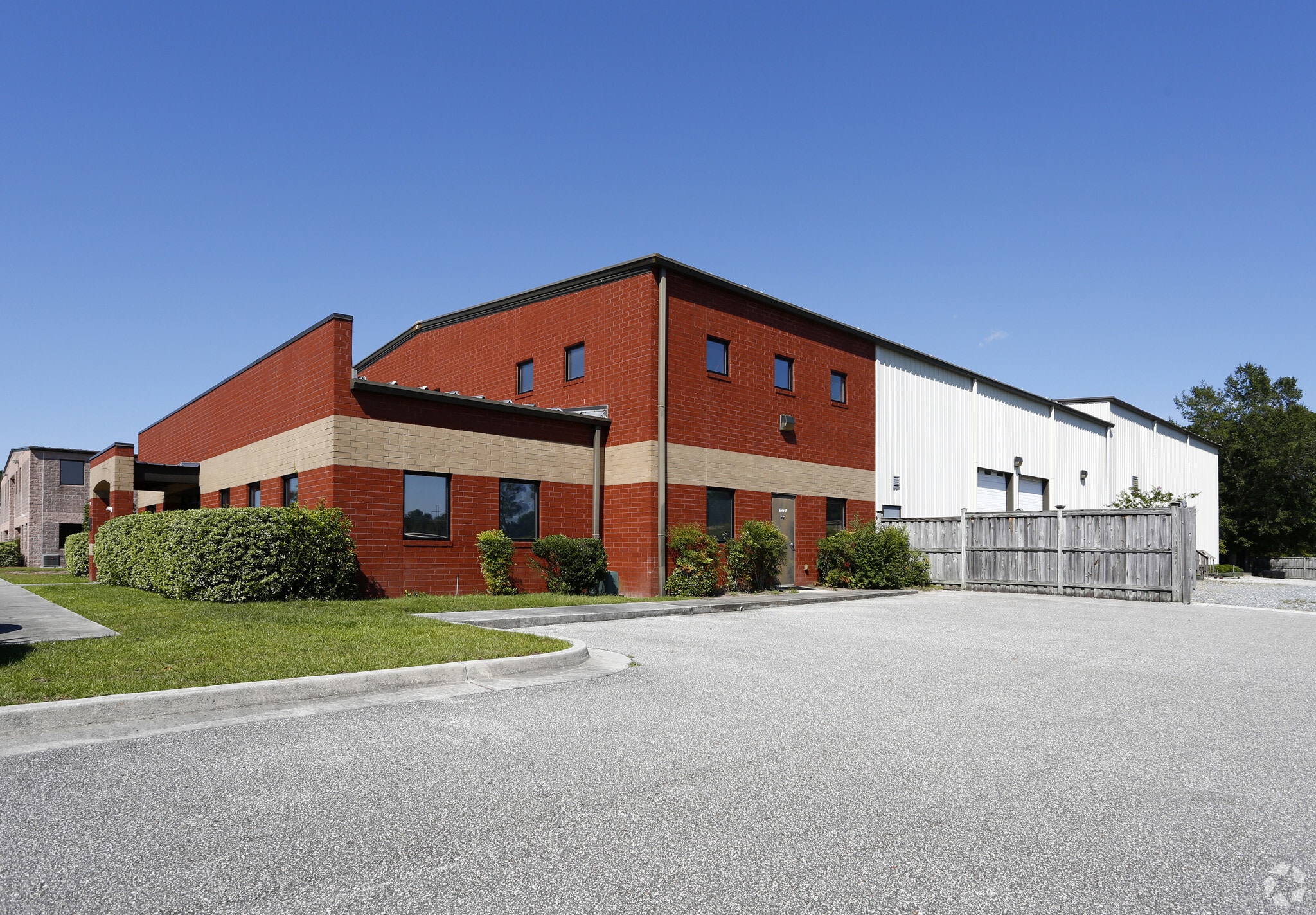 2020 Capital Dr, Wilmington, NC for Rent