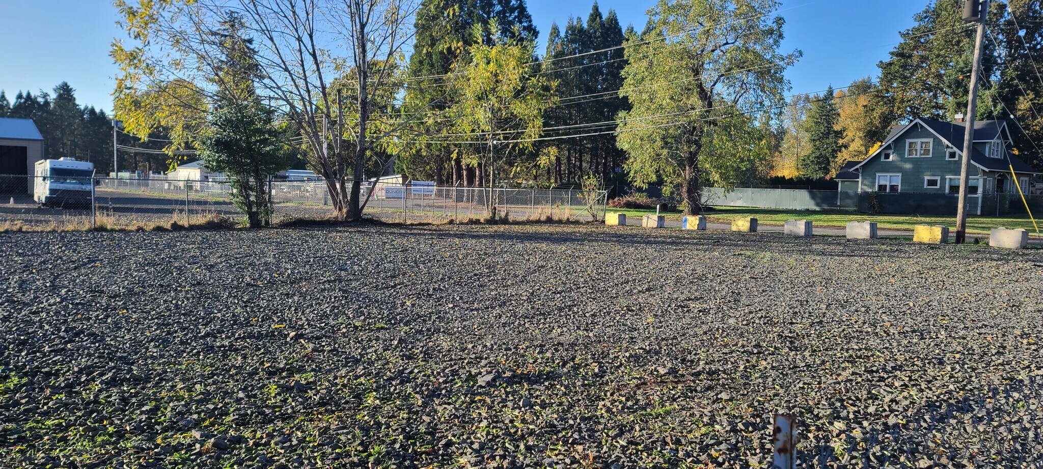 328 Fossholm St NE, Silverton, OR for Rent