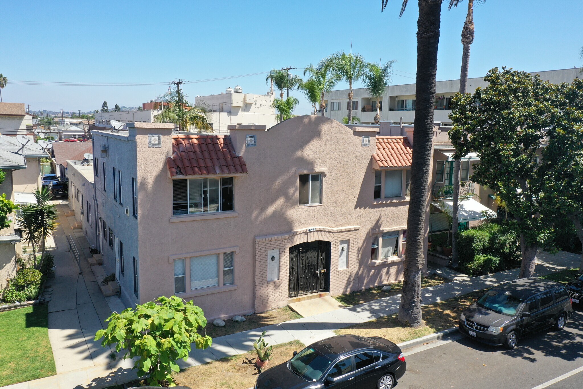 1135 E 3rd St, Long Beach, CA for Sale