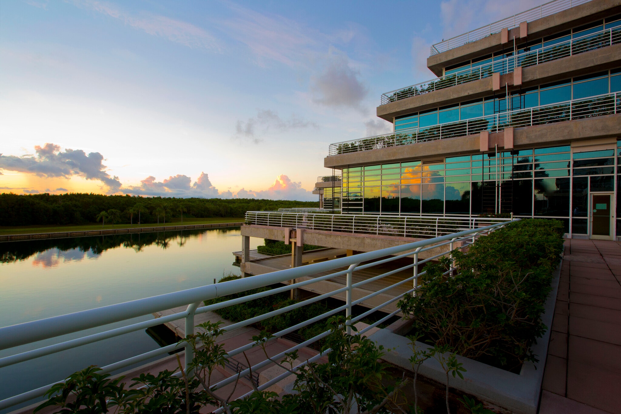 17777 Old Cutler Rd, Miami, FL for Rent