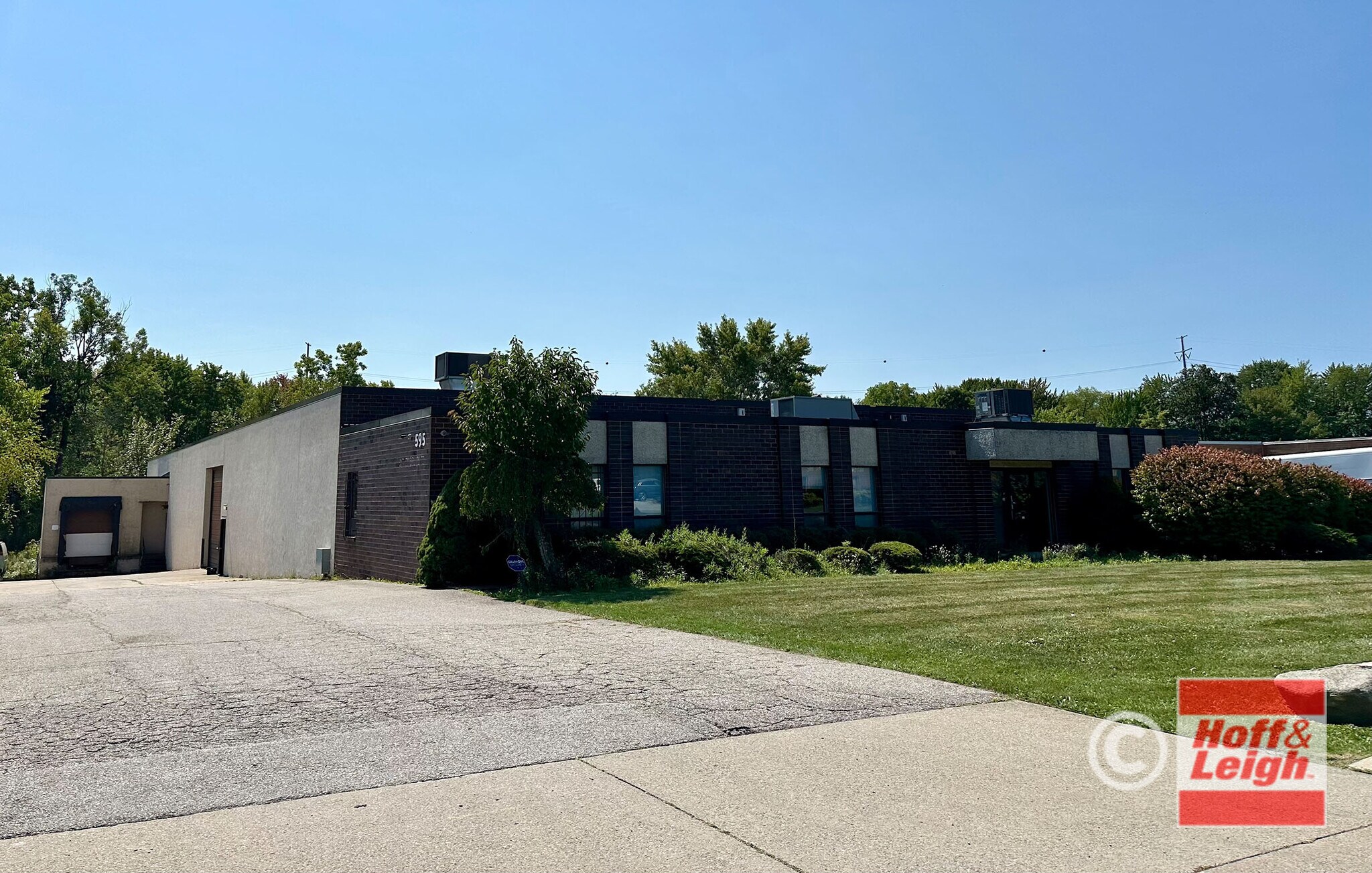 595 Golden Oak Pky, Oakwood Village, OH for Rent