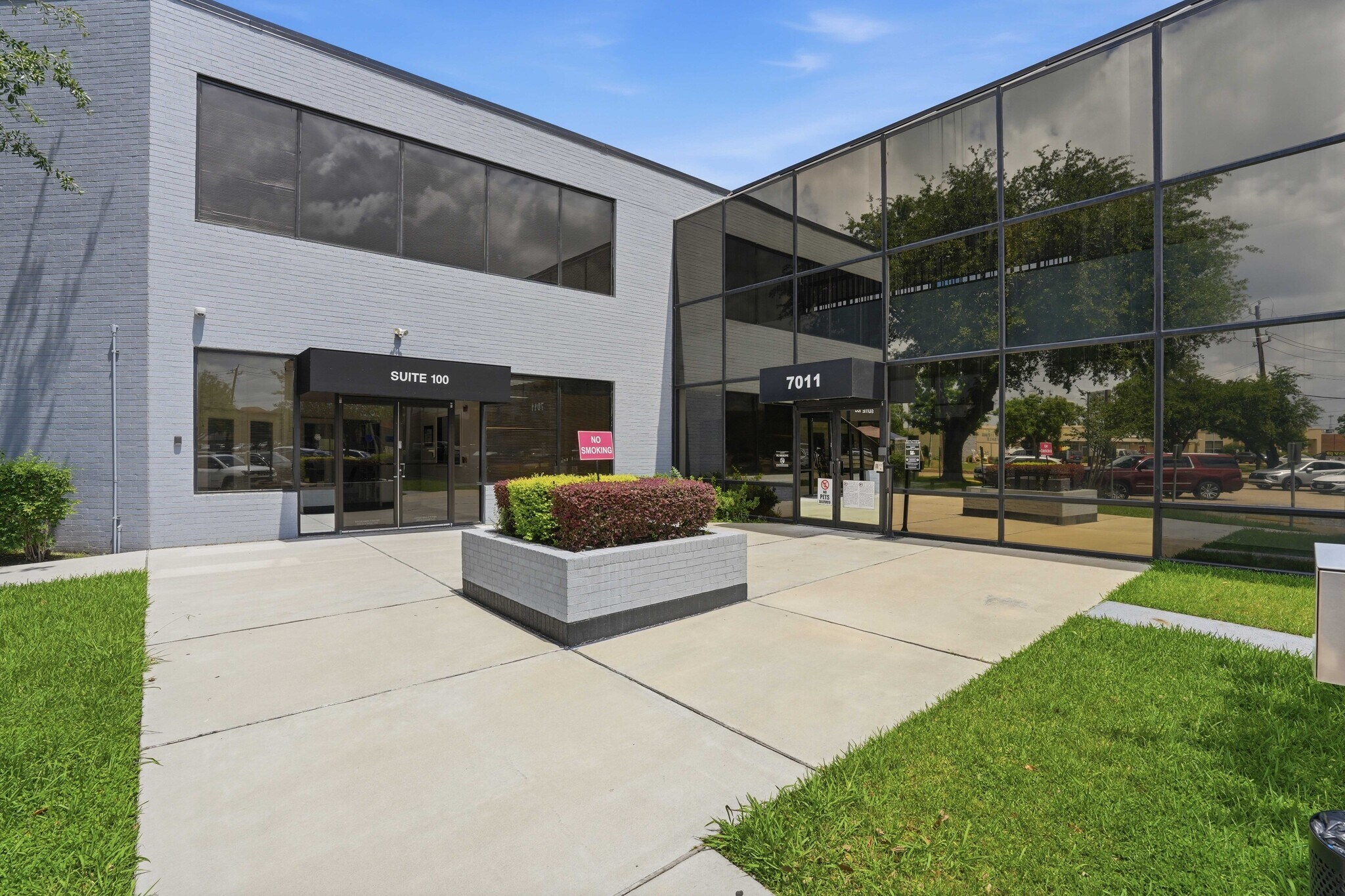 7011 Harwin Dr, Houston, TX for Rent