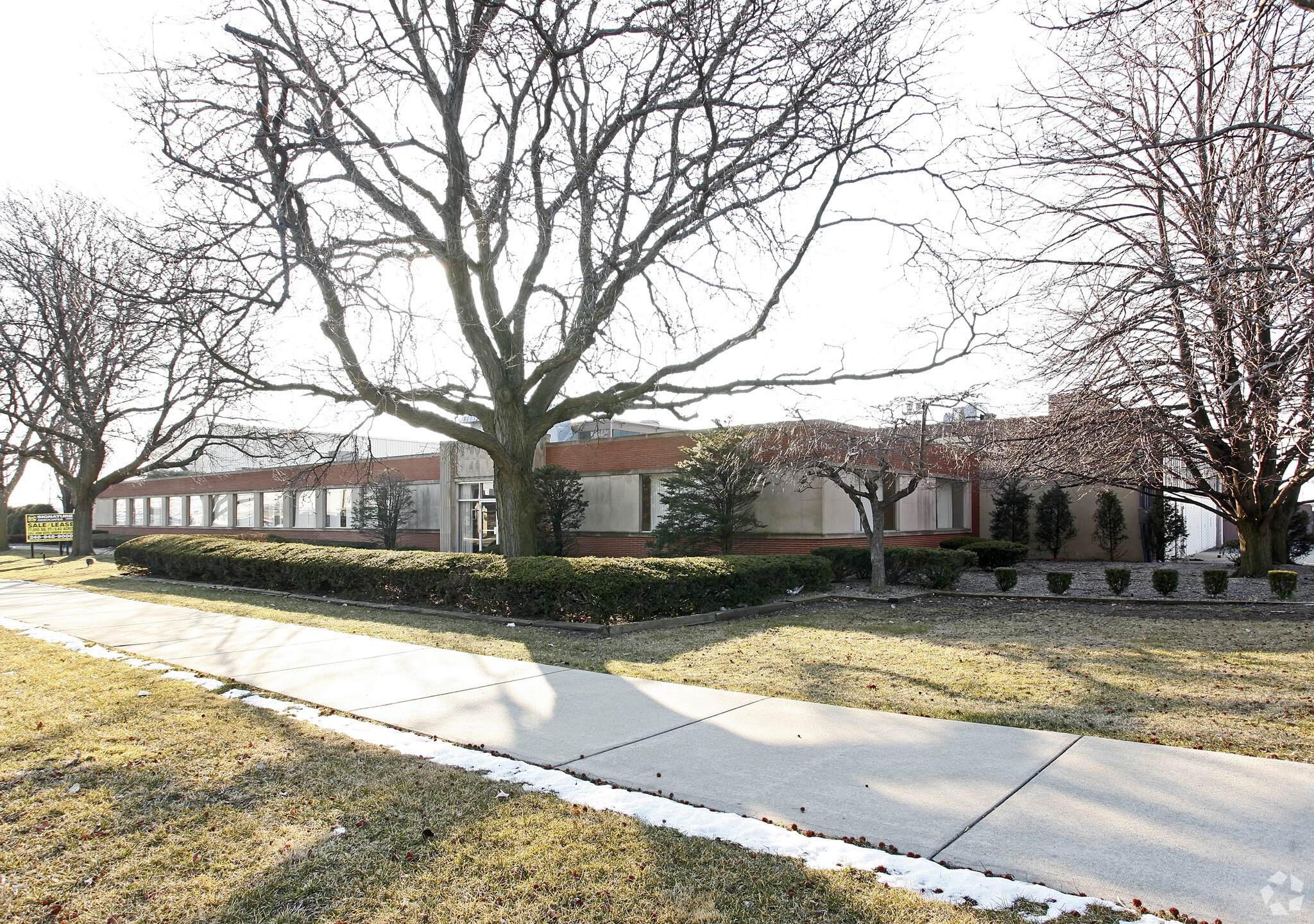 1625 W Maple Rd, Troy, MI for Rent