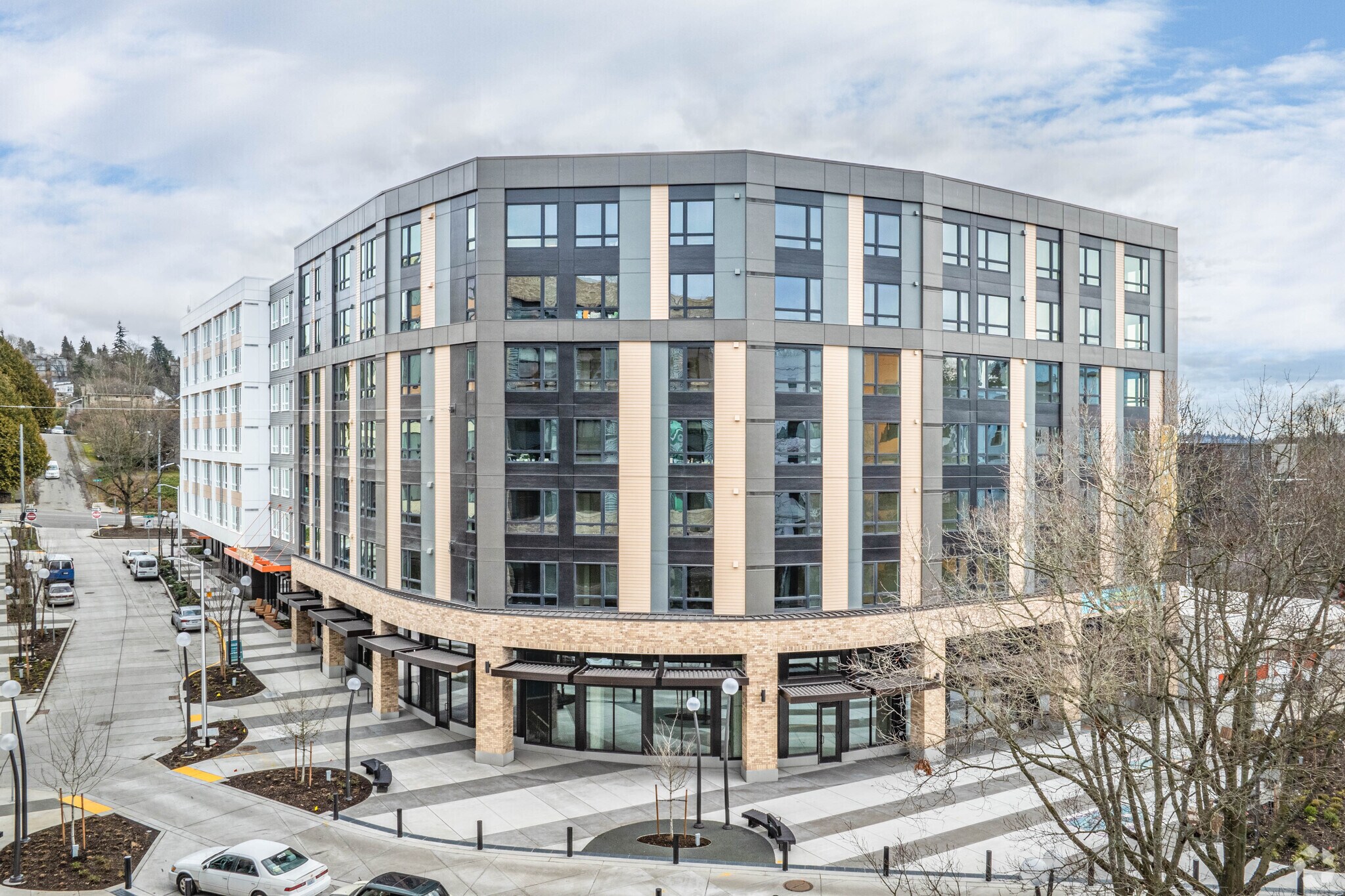 2201 S Grand St, Seattle, WA for Sale