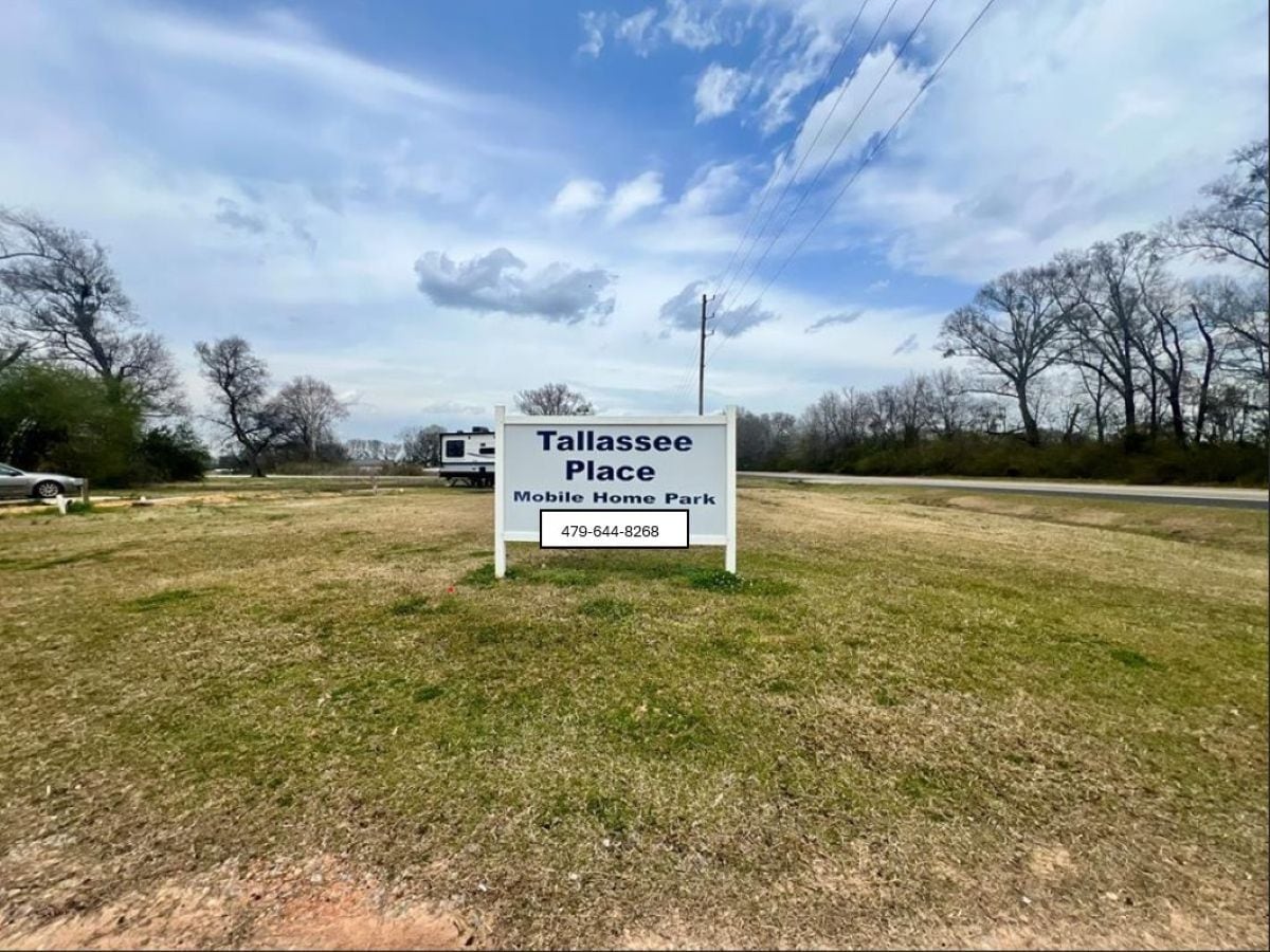 51 Lakewater Dr, Tallassee, AL for Sale