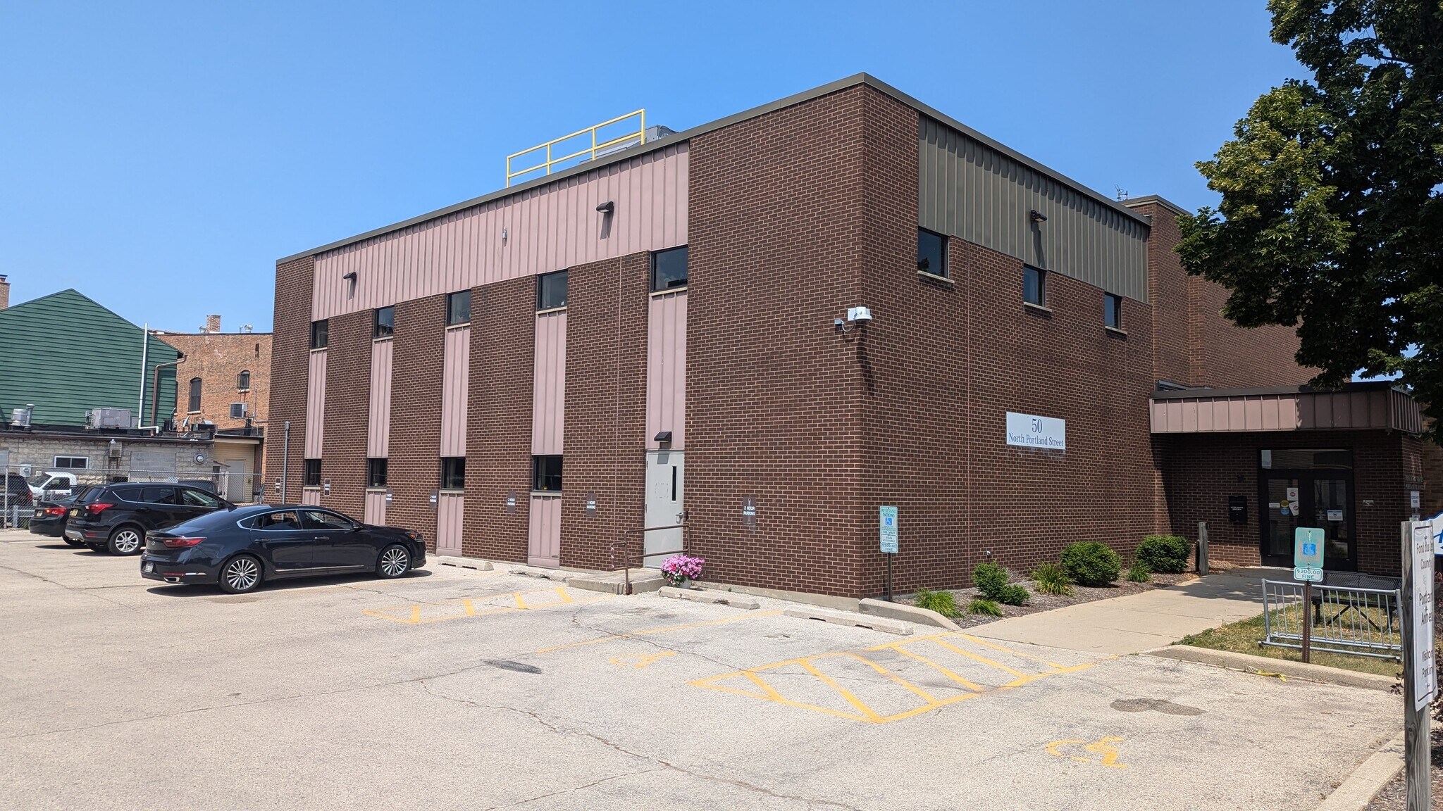 48 Portland St, Fond Du Lac, WI for Sale