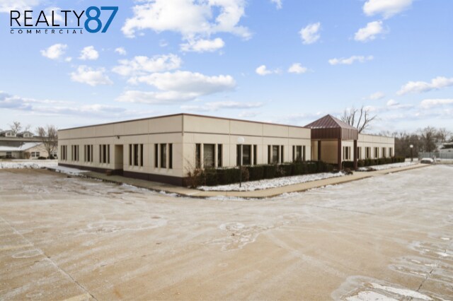 3100 E Ave NW, Cedar Rapids, IA for Rent