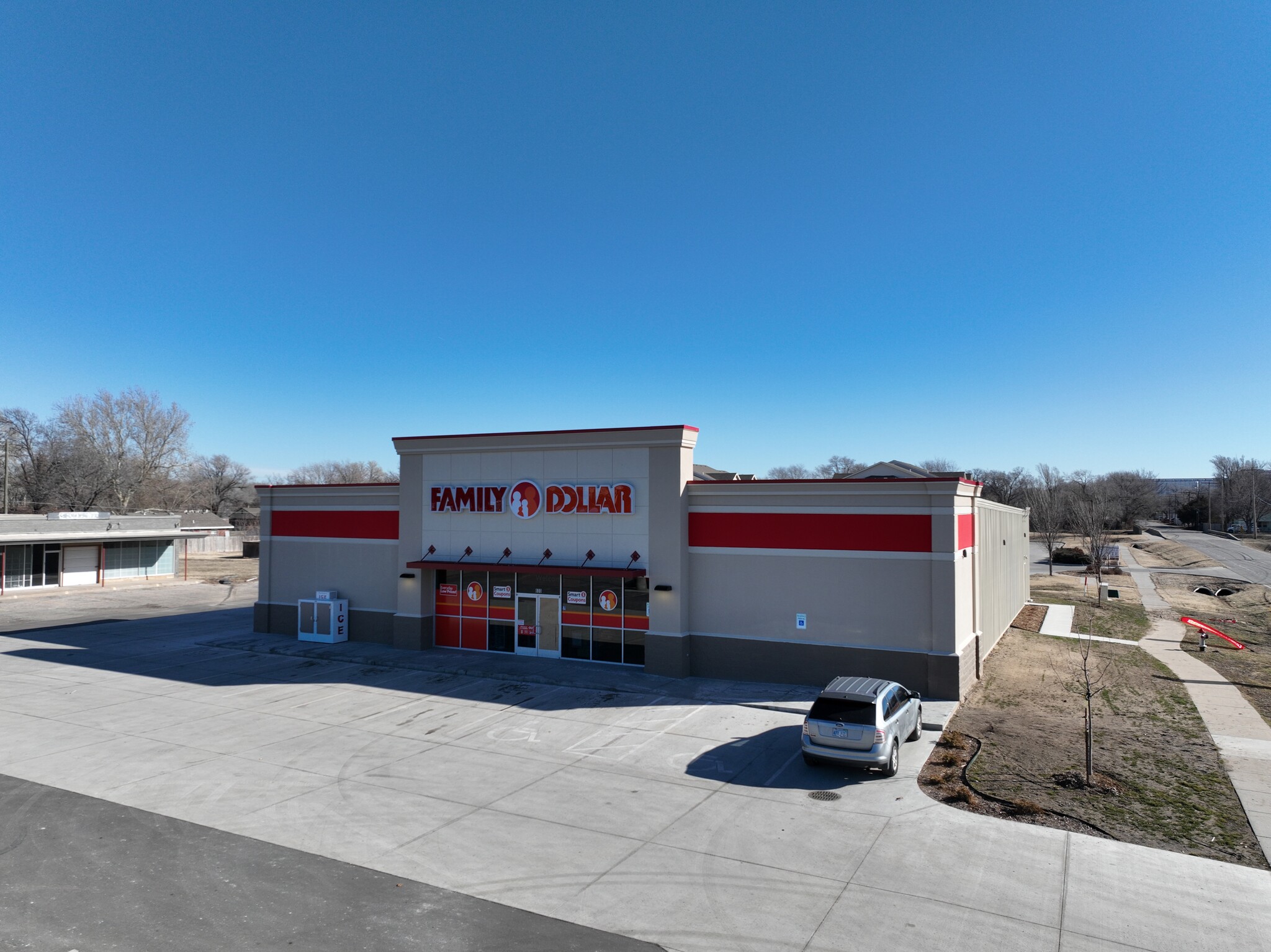 600 W 33rd St N, Wichita, KS for Sale