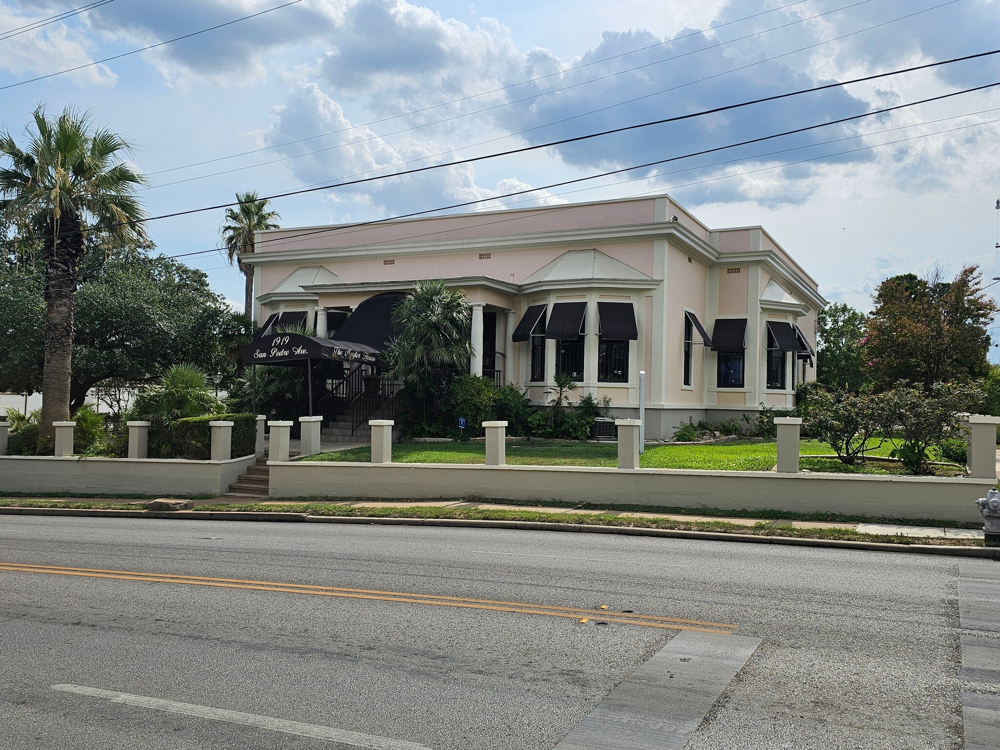 1919 San Pedro Ave, San Antonio, TX for Sale