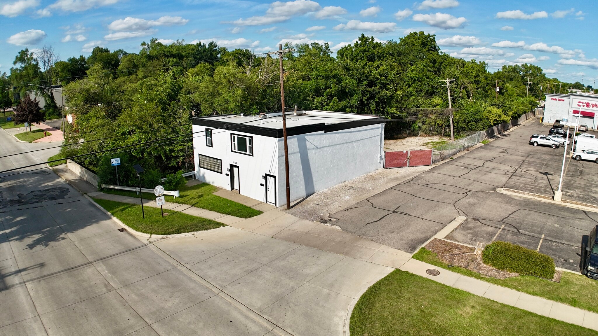 5729-5731 S Beech Daly Rd, Dearborn Heights, MI for Sale