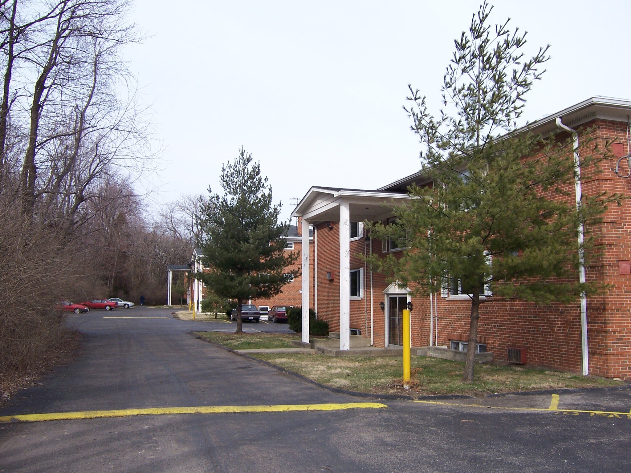 780 Ohio Pike Cincinnati, OH 45245 MultiFamily Property for Lease on