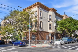 Brooklyn, NY undefined - 332 Manhattan Ave