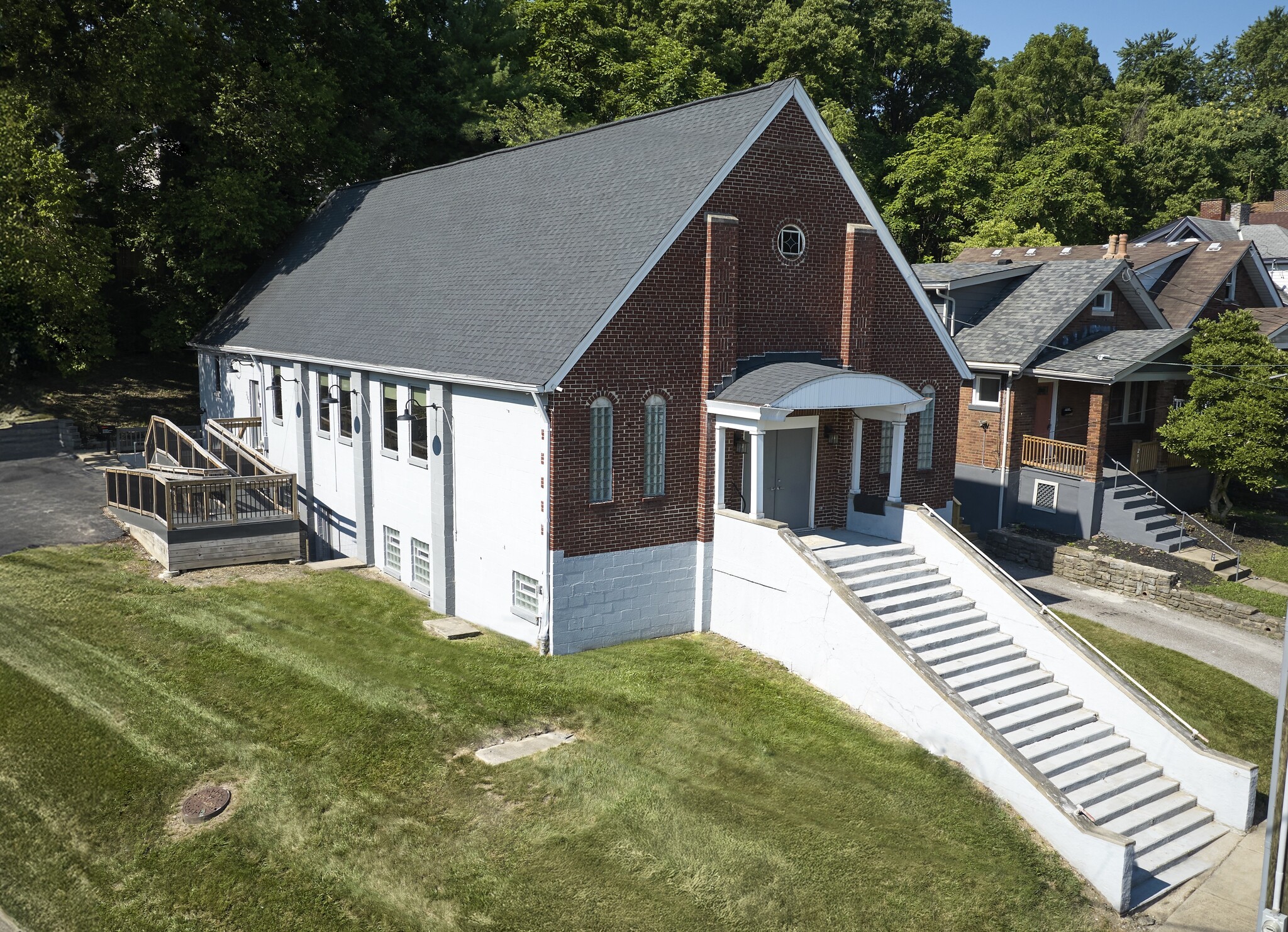 301 Dorchester Ave, Cincinnati, OH for Sale
