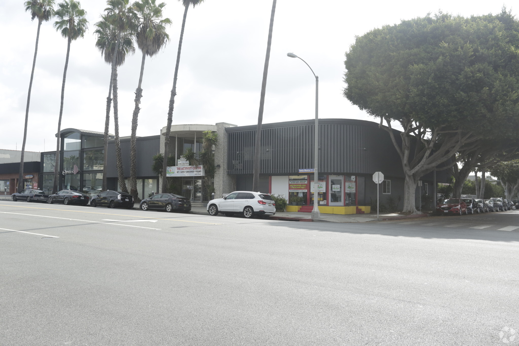 3200 Santa Monica Blvd, Santa Monica, CA for Rent