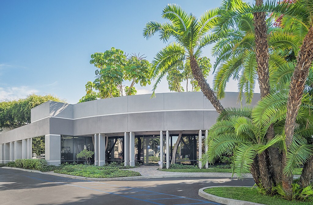 17252 Armstrong Ave, Irvine, CA for Rent