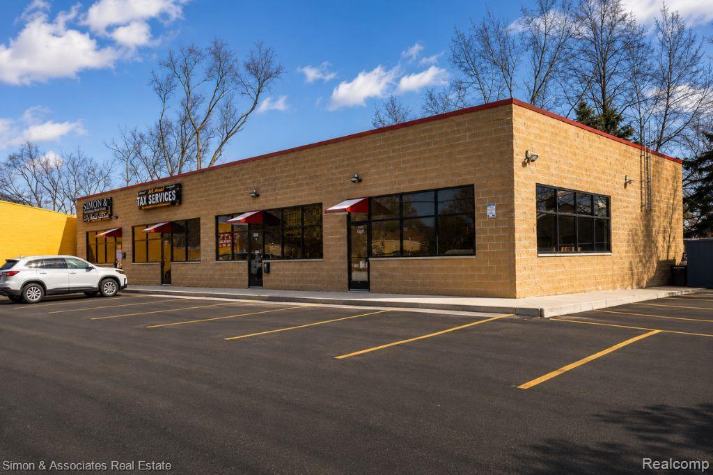3065 Oakwood Blvd, Melvindale, MI for Rent