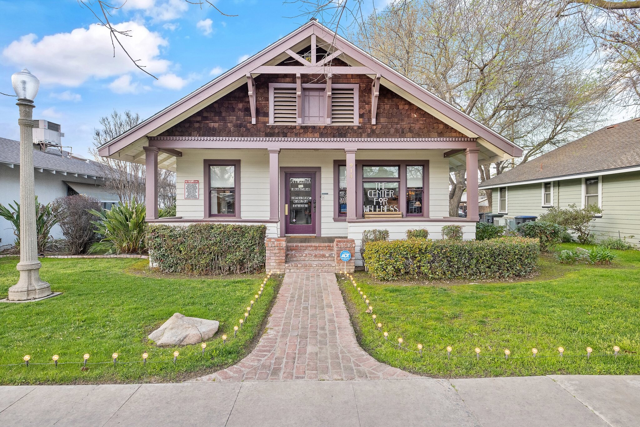 914 W Center St, Visalia, CA for Sale