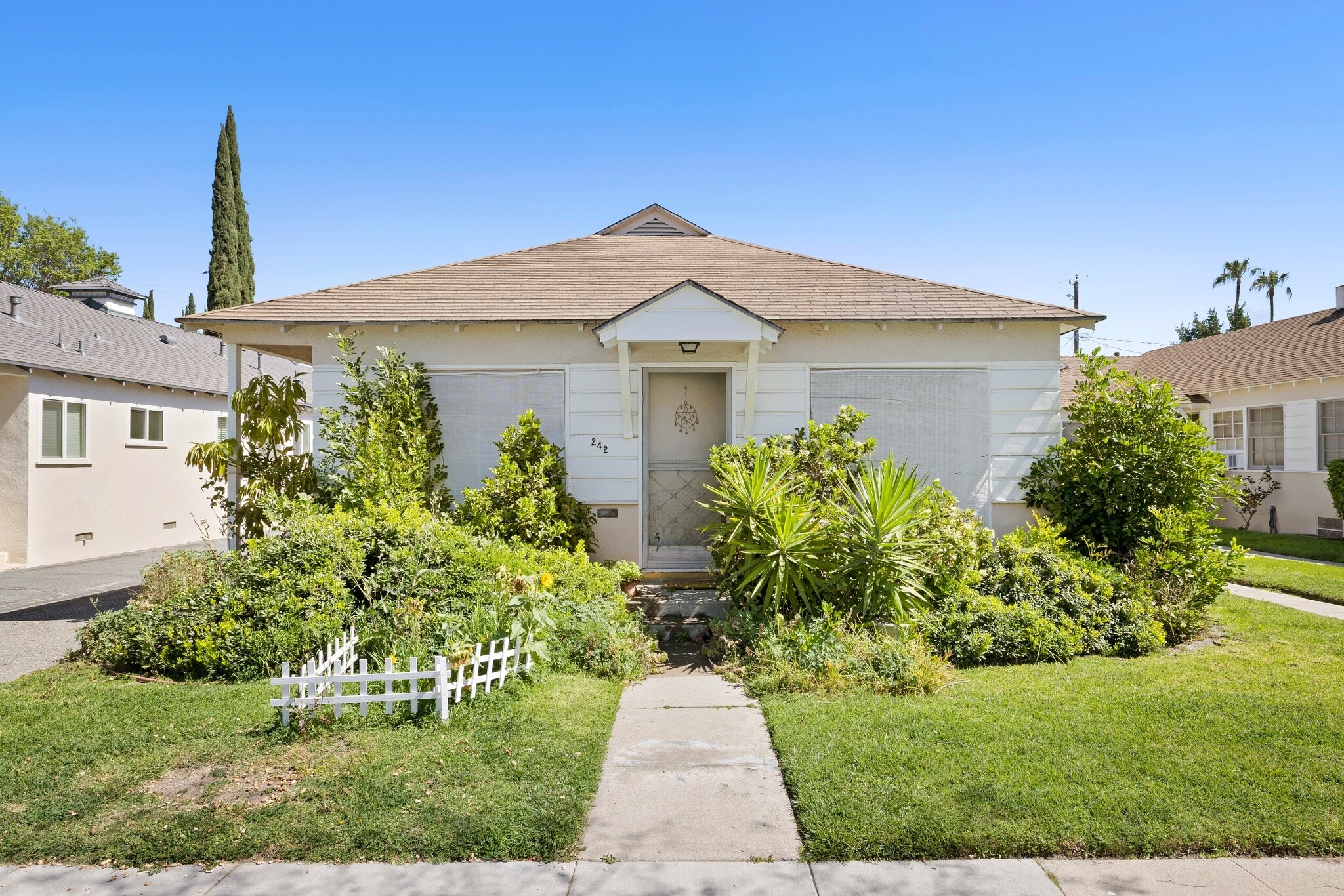 242 N Cordova St, Burbank, CA for Sale