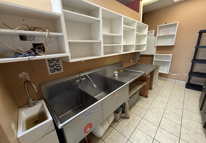 5918-5966 Rochdale Blvd, Regina, SK for Rent