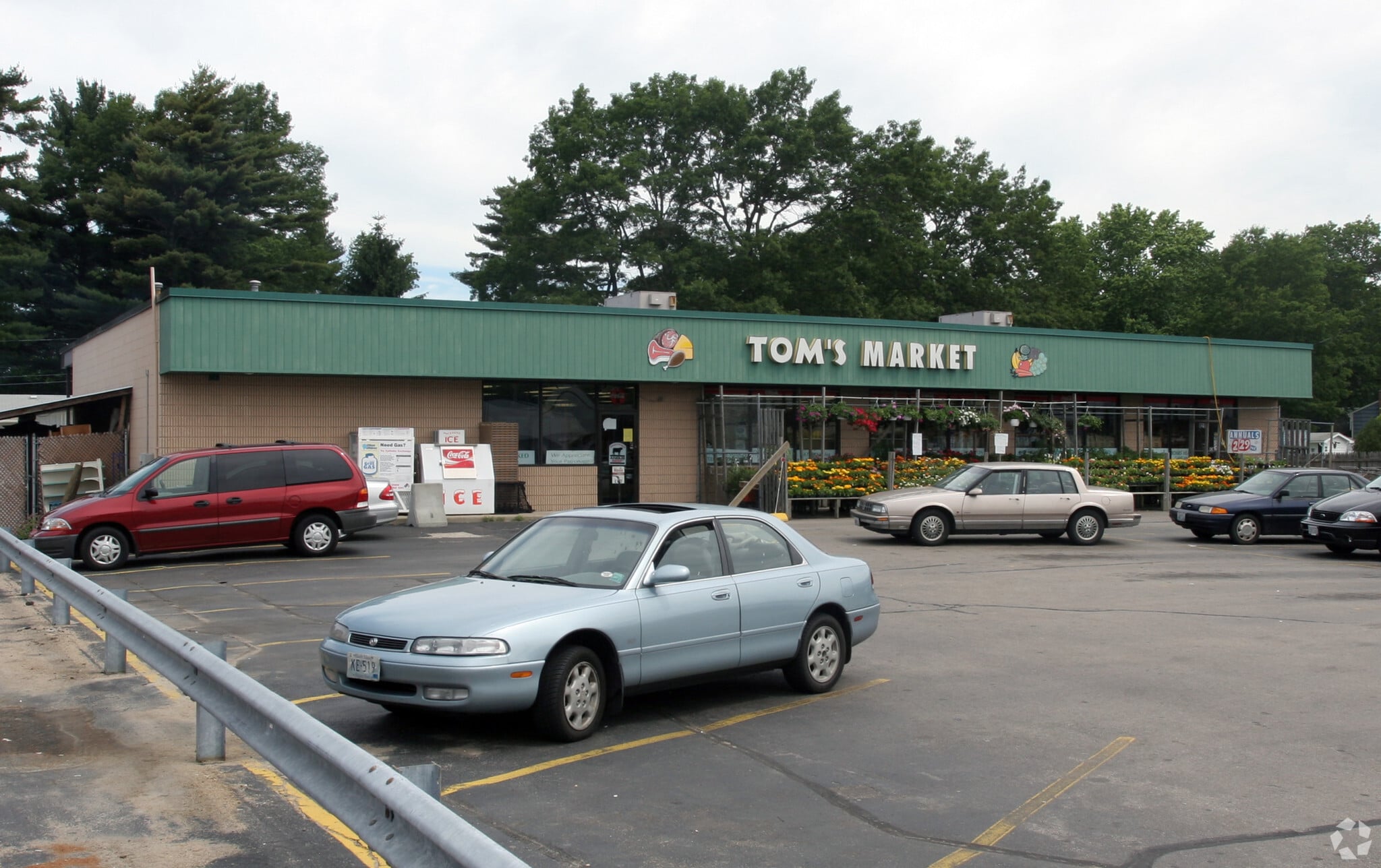 821 Tiogue Ave, Coventry, RI for Sale