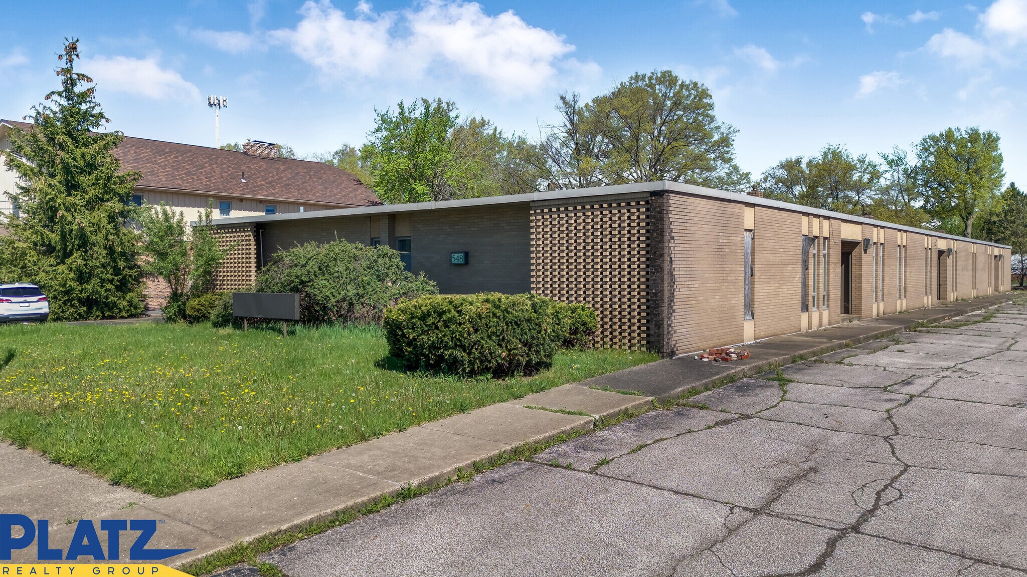 548 Gypsy Ln, Youngstown, OH for Sale