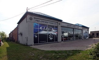 Toronto, ON Retail - 1057 Martin Grove Rd