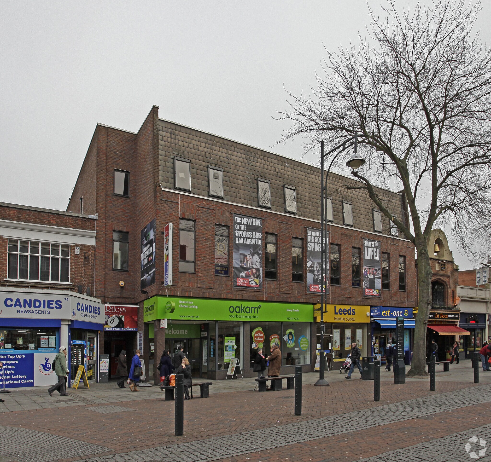 69-71 The Parade, Watford, HRT for Rent