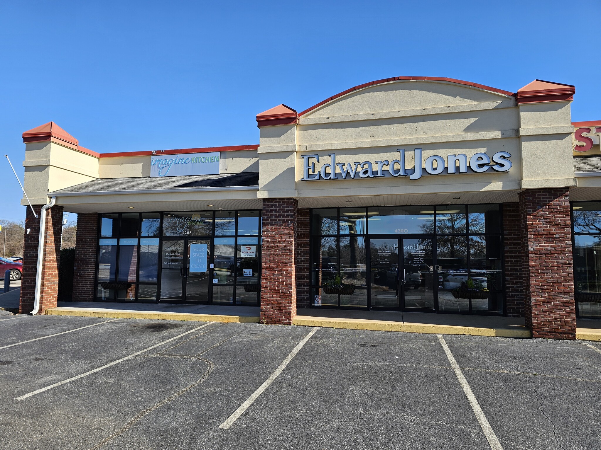 420 The Parkway, Greer, SC for Sale