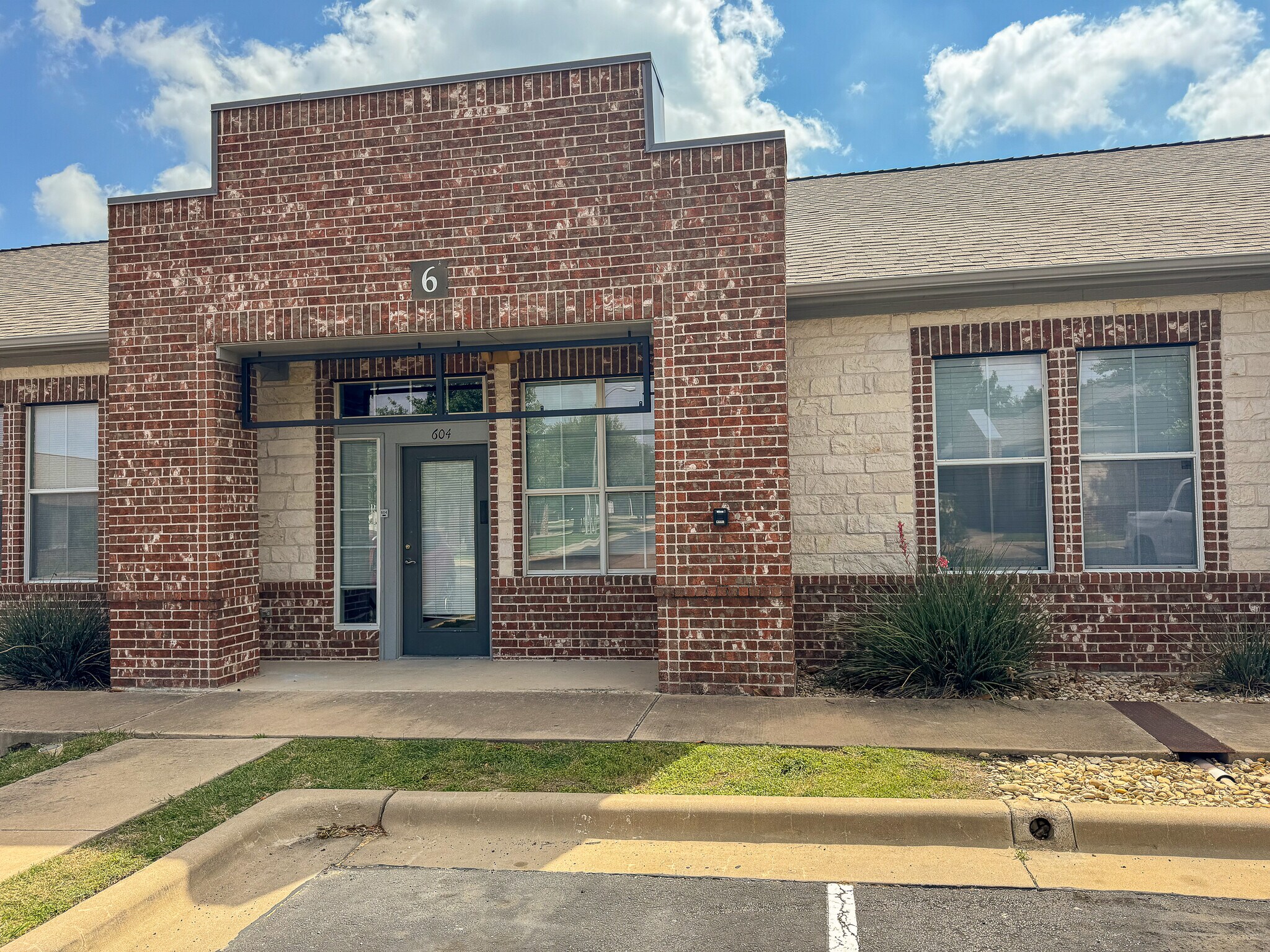 2251 Double Creek Dr, Round Rock, TX for Rent