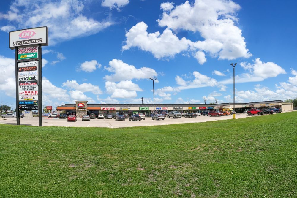 11101 Leopard St, Corpus Christi, TX for Rent