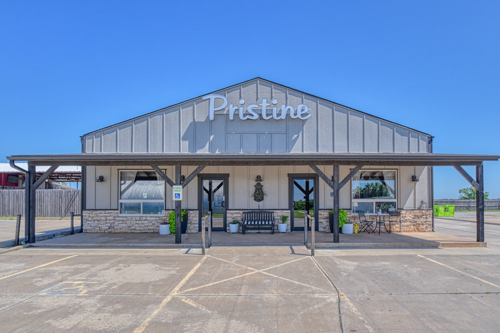 91 NE Monroe Ave, Piedmont, OK for Sale