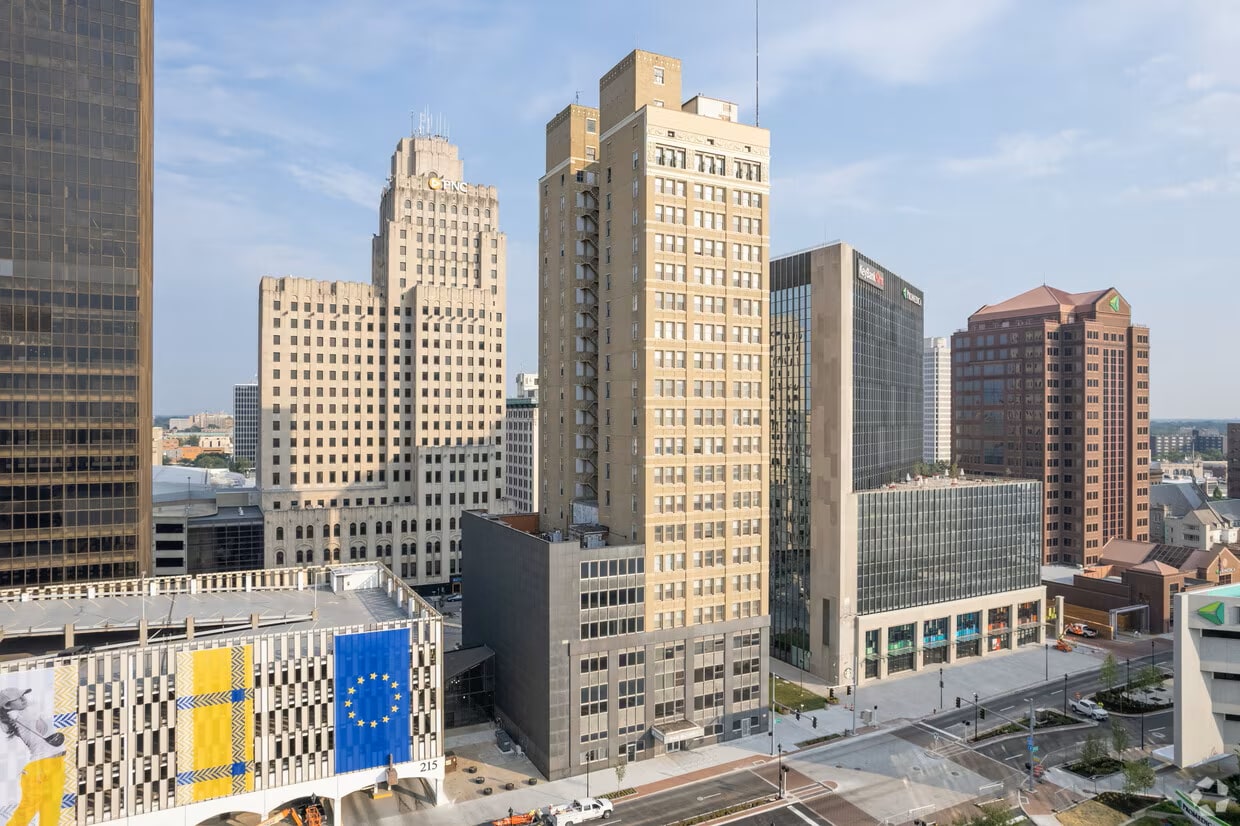 245 N Summit St, Toledo, OH for Sale