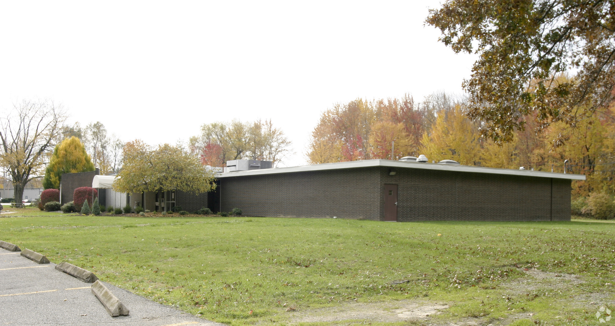 39000 Center Ridge Rd, North Ridgeville, OH for Sale