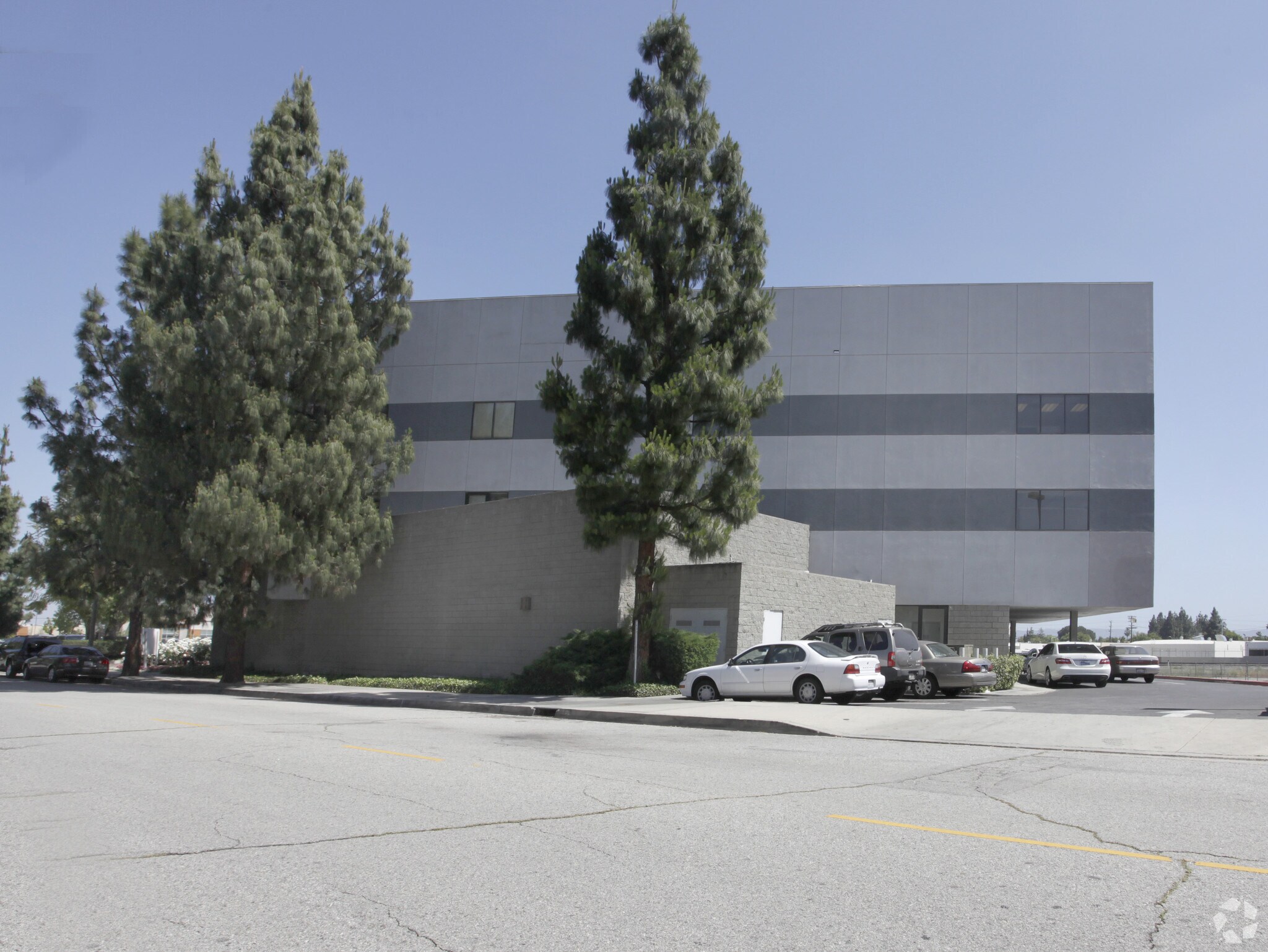 9045 Corbin Ave, Northridge, CA for Rent