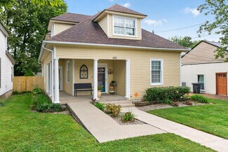 Versailles, KY Office - 122 N Locust St